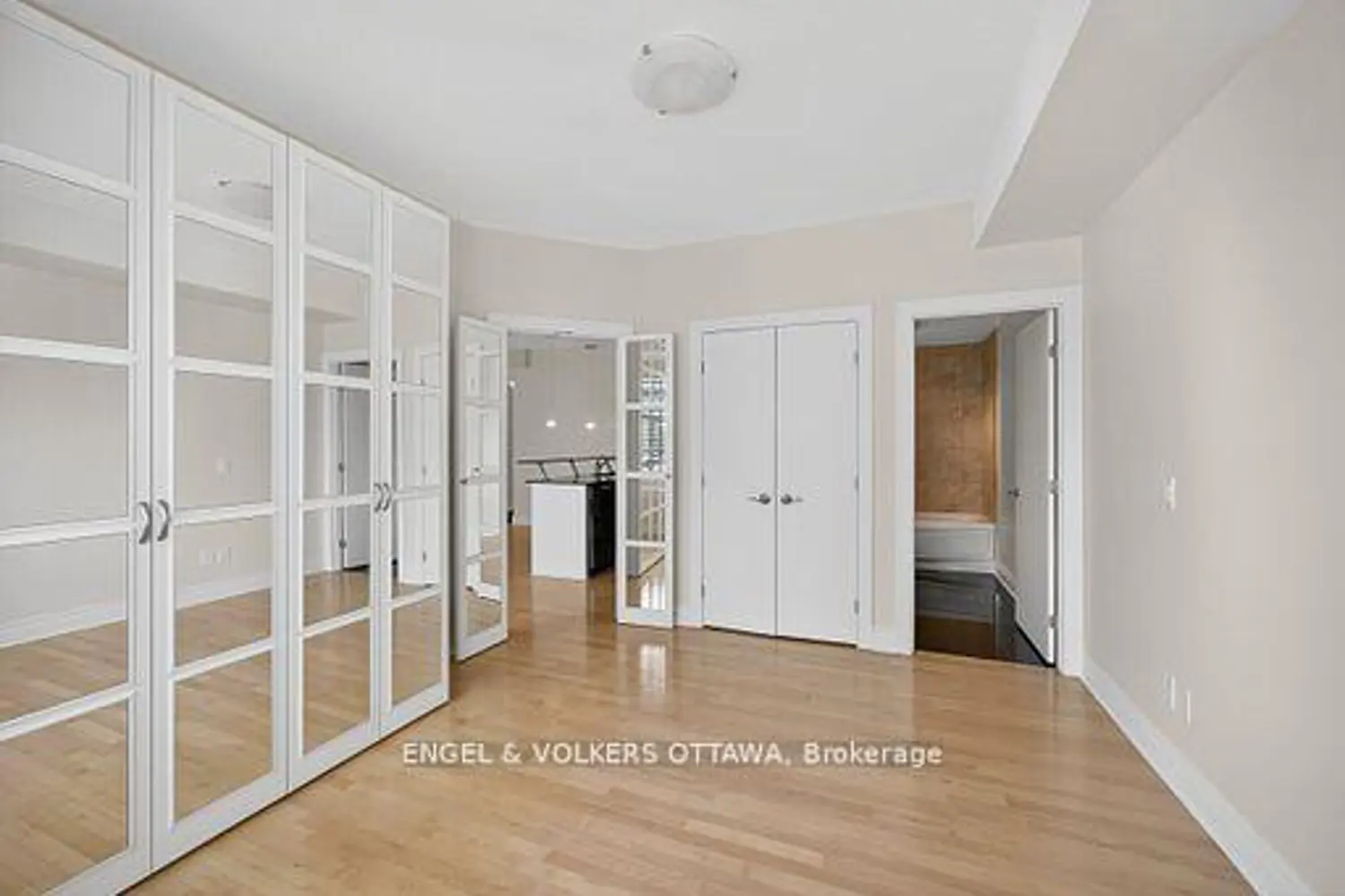 Additional image 12 of 95 Bronson Avenue 505