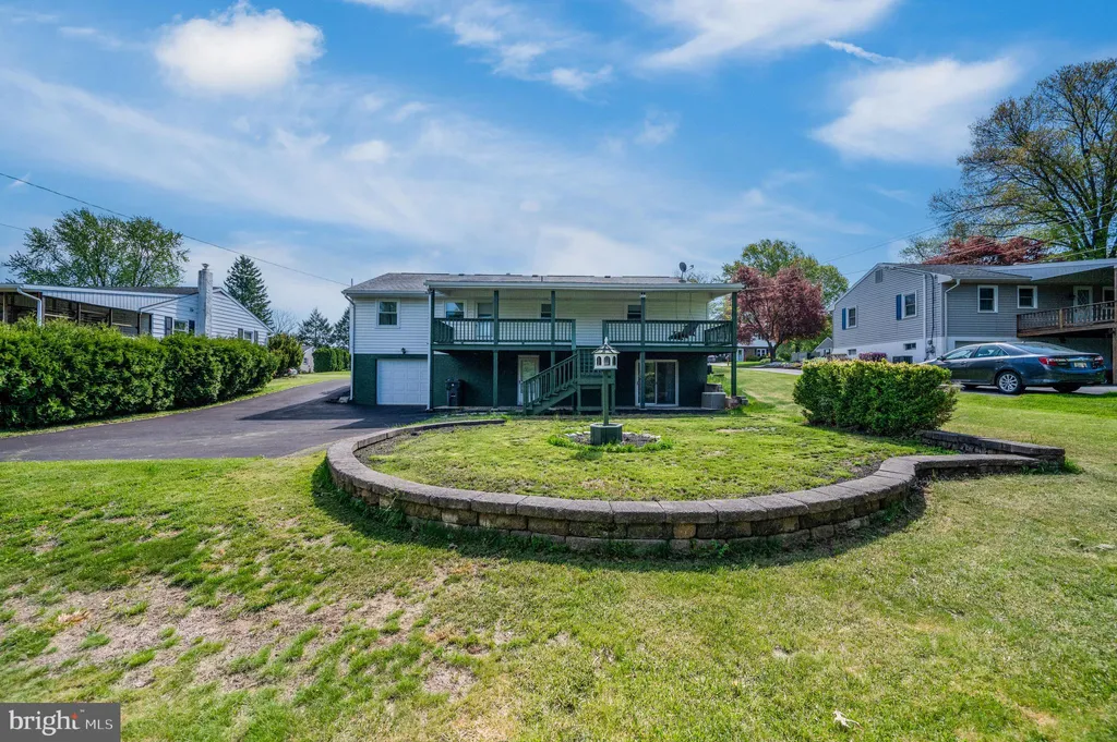 Additional image 40 of 220 Maple Springs Drive, Birdsboro, PA 19508