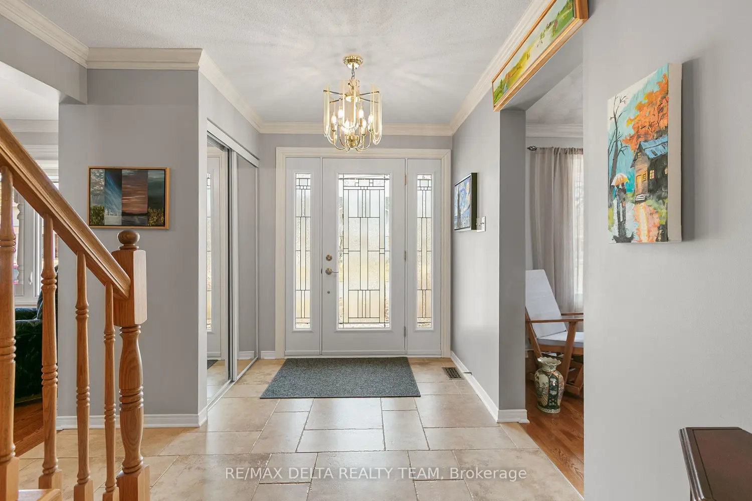 657 Ste Anne Street photo 3