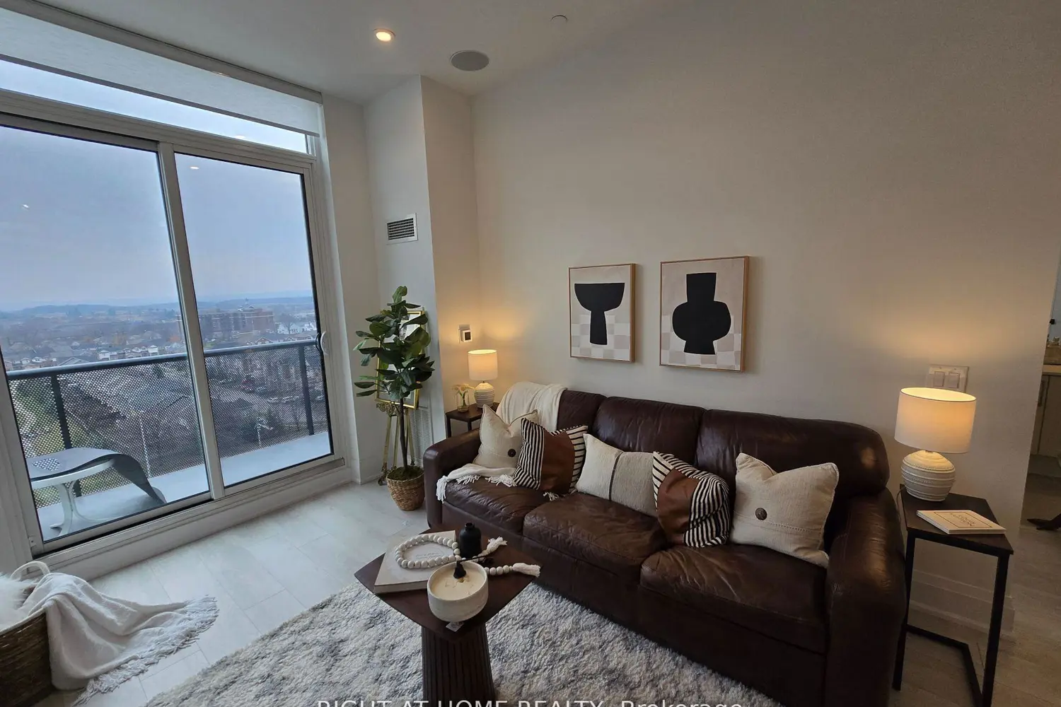 Additional image 7 of 2450 Old Bronte Road 833