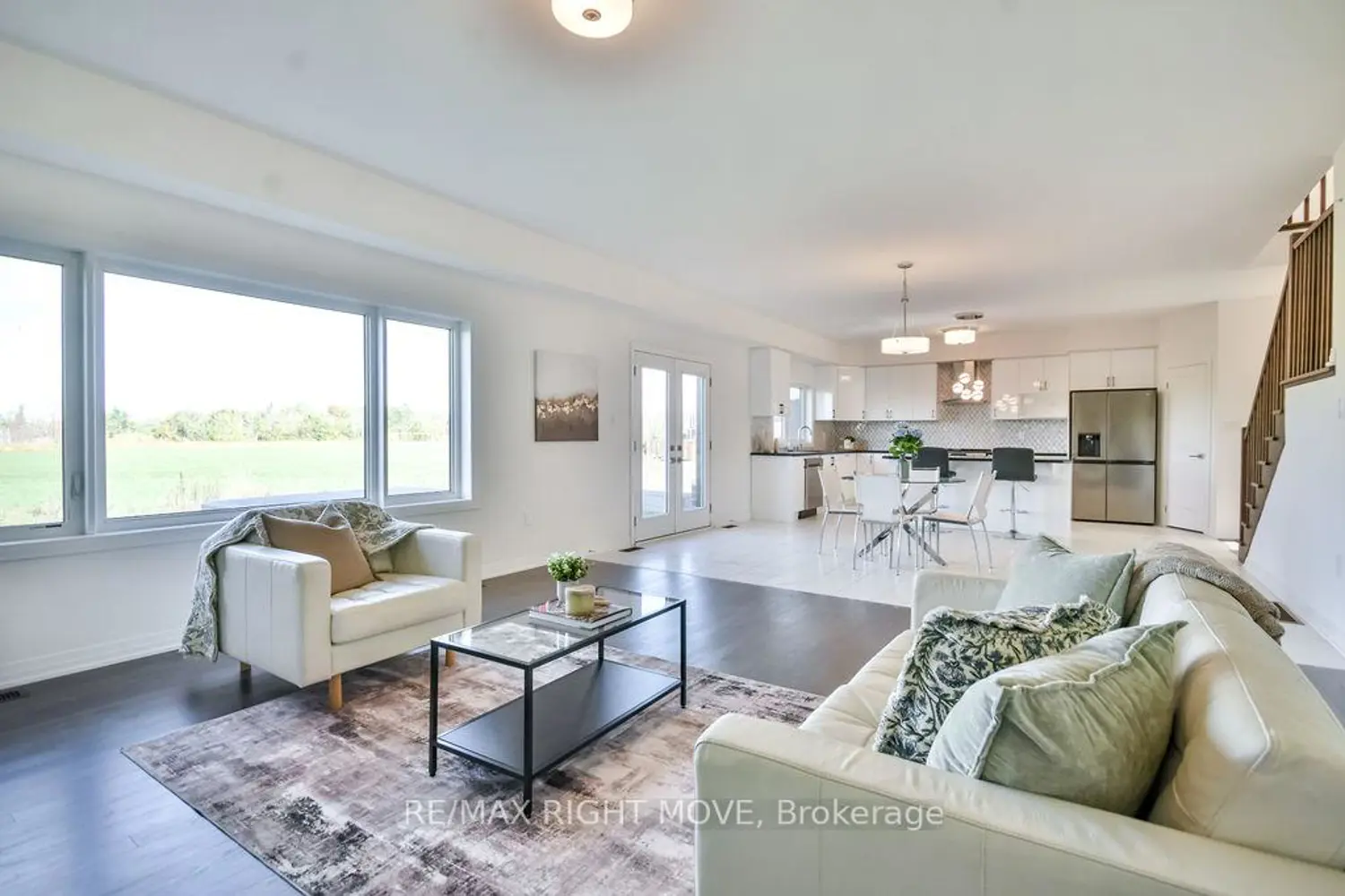 3721 Quayside Drive photo 4