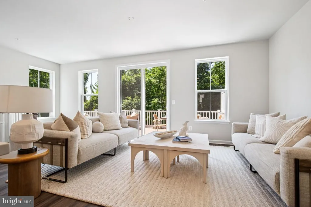 9743 Gaelic Pl, Waldorf, MD 20601 photo 4