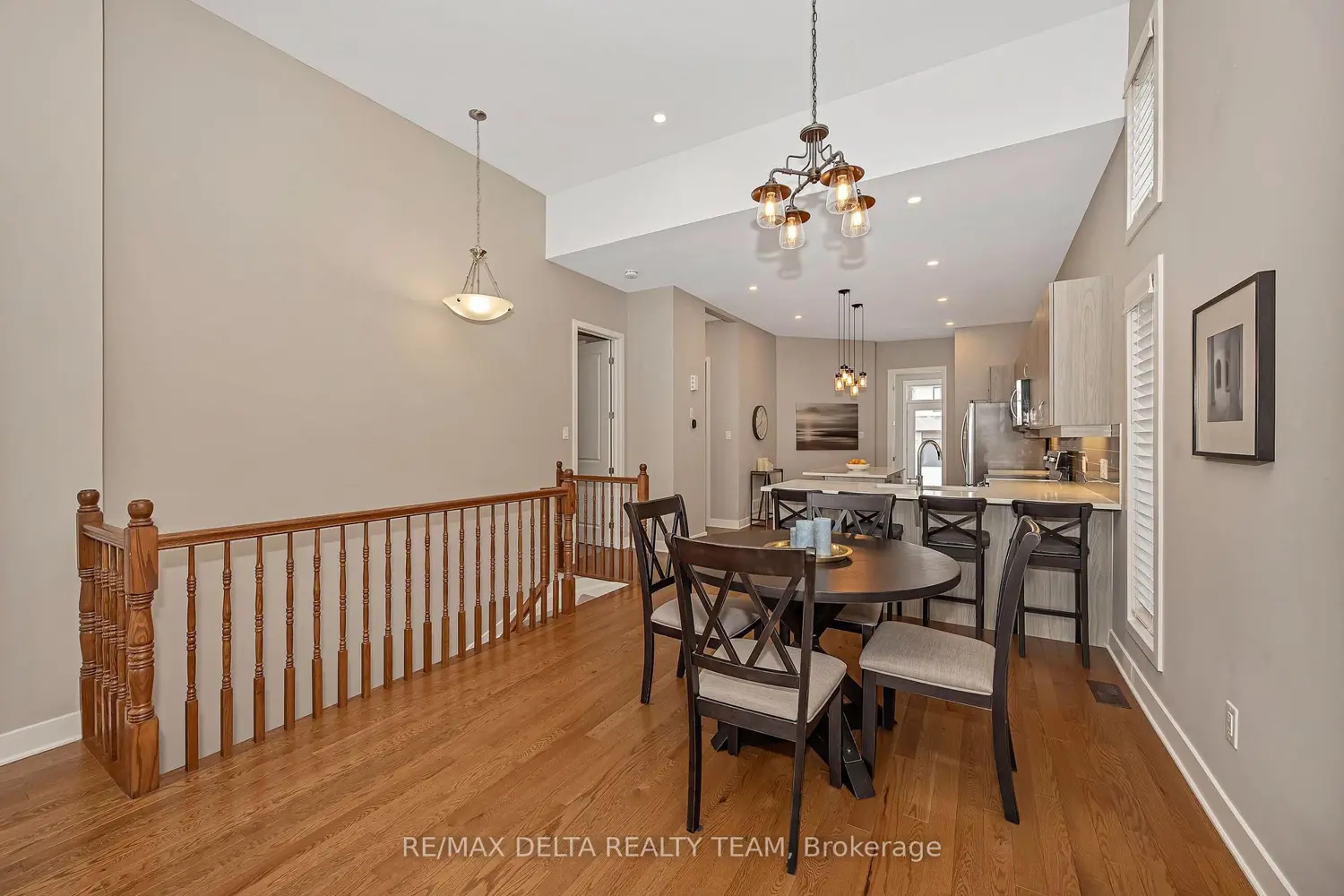 161 Bristol Crescent photo 5
