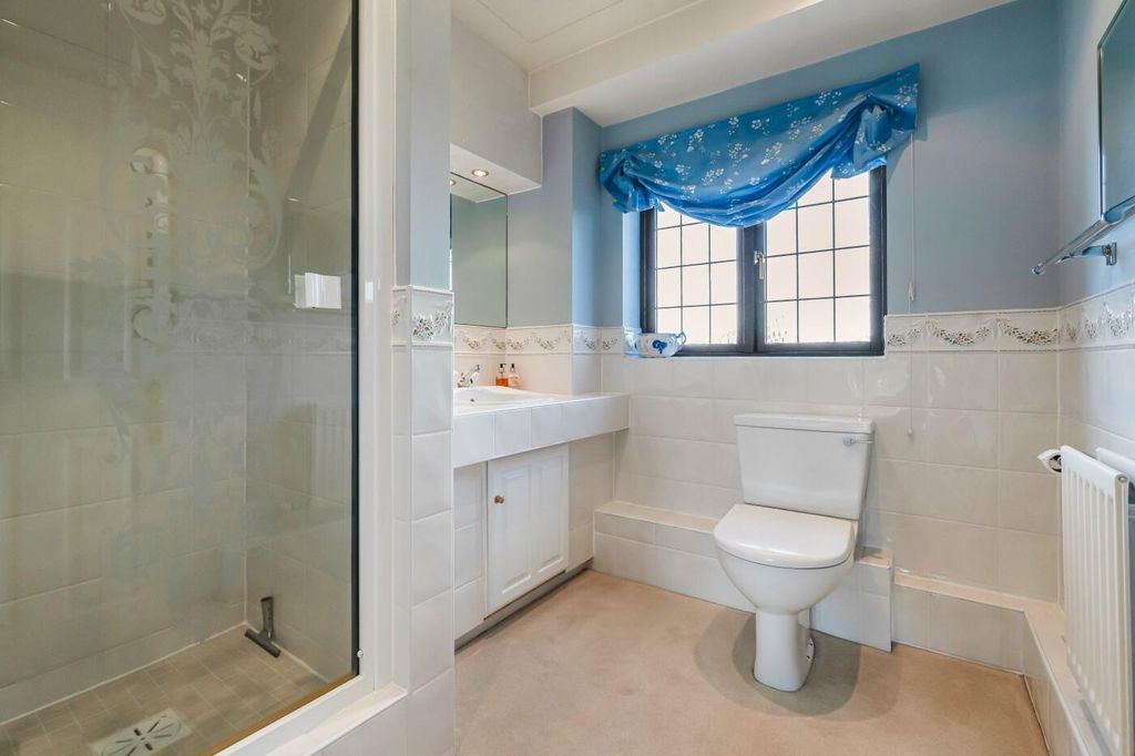 Additional image 19 of 5 bed detached house for saleGreen Lane, Henley-On-Thames RG9