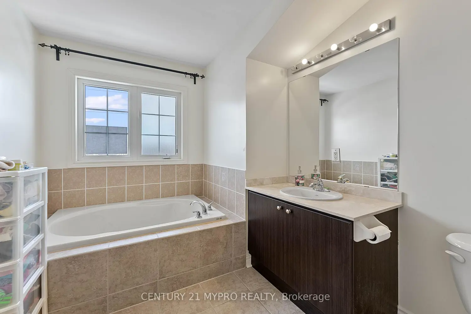 Additional image 12 of 175B Finch Avenue