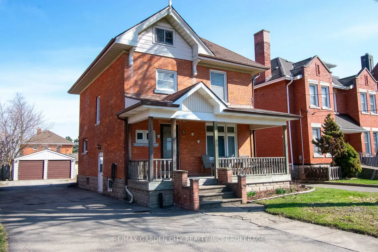 86 Griffith Street photo 3