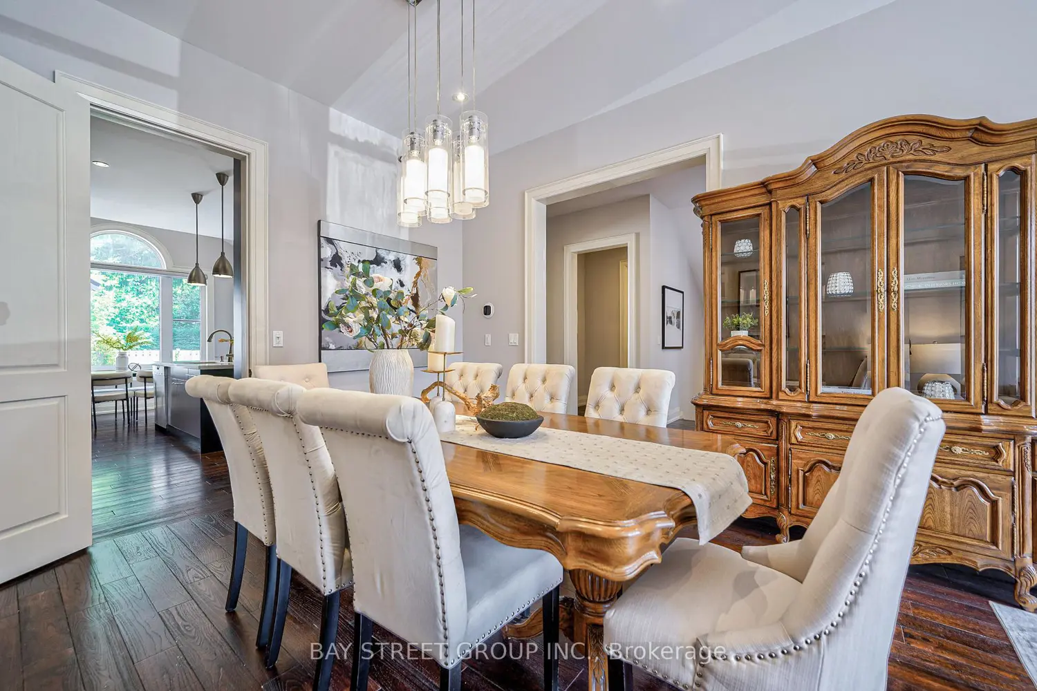 80 Churchill Avenue photo 5