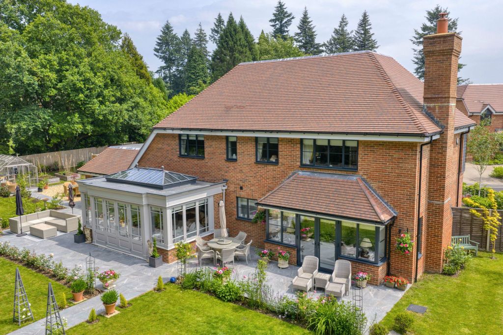 Additional image 2 of 4 bed detached house for saleBaskerville Drive, Hindhead GU26