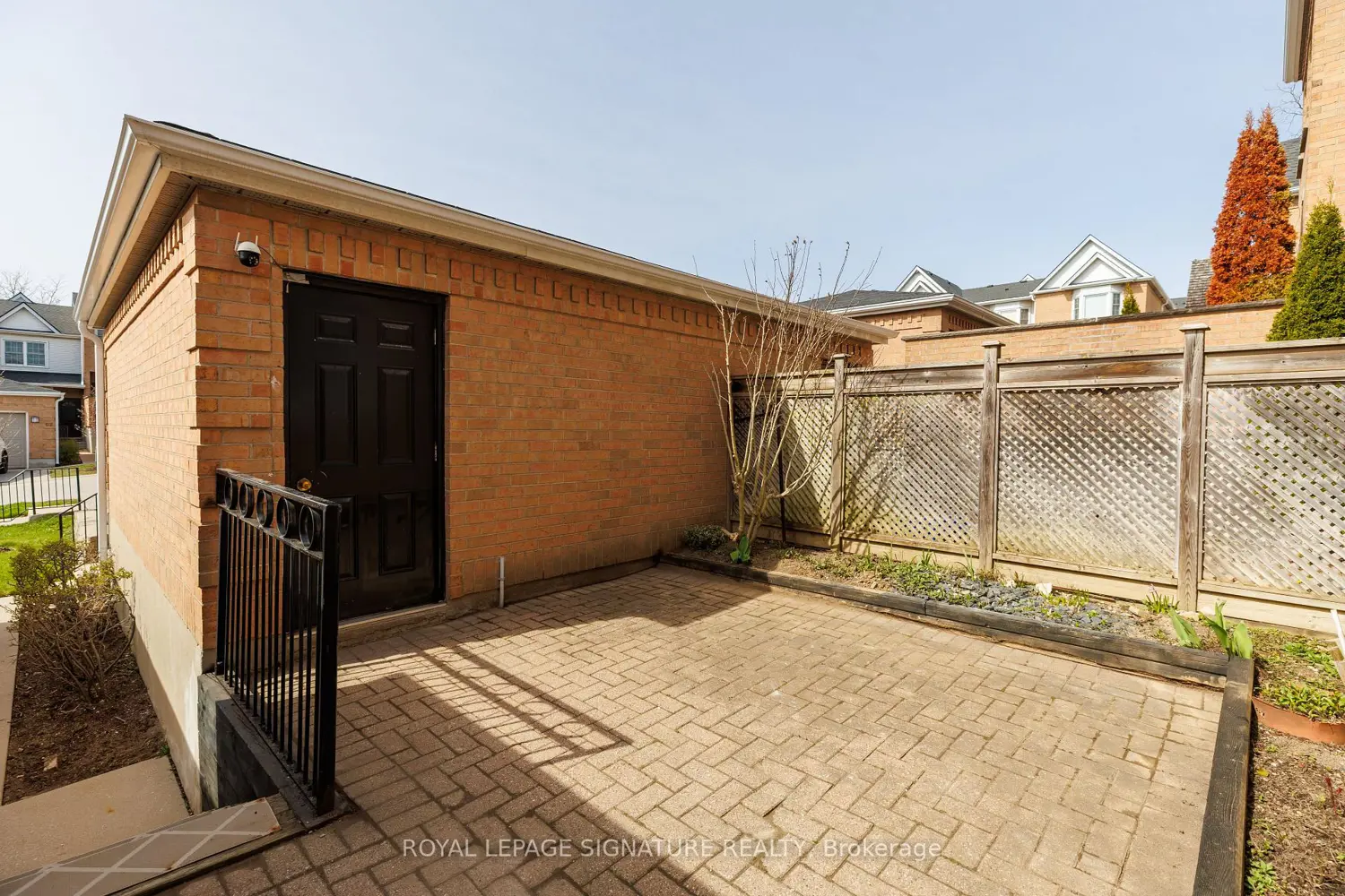 1570 Richmond Street 5 photo 3