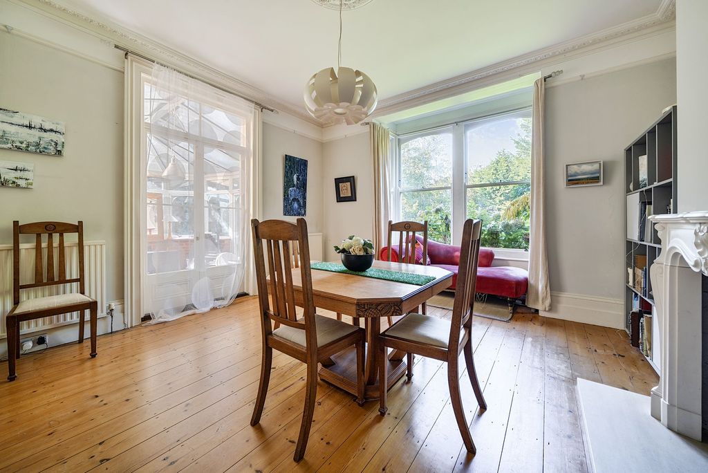 Additional image 6 of 4 bed detached house for saleKnox Road, Havant PO9