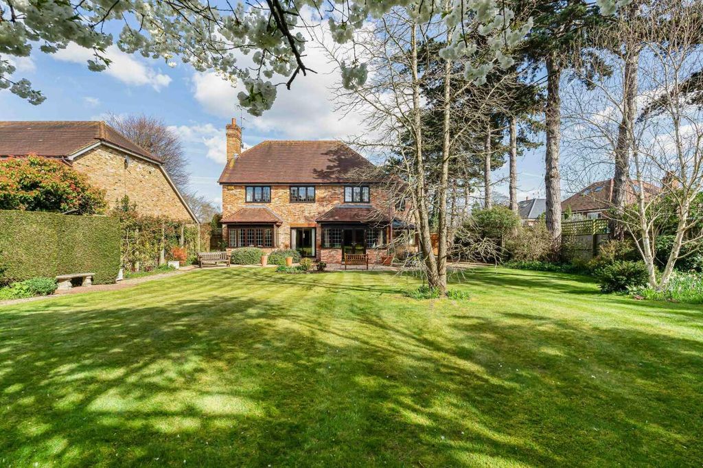 Additional image 4 of 5 bed detached house for saleGreen Lane, Henley-On-Thames RG9
