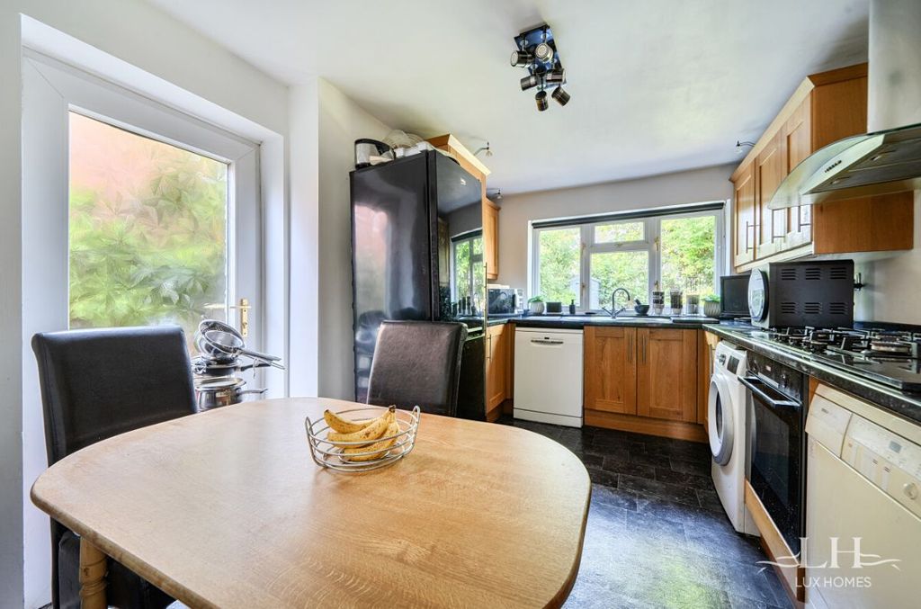 Additional image 8 of 4 bed detached house for saleRomney Chase, Emerson Park RM11