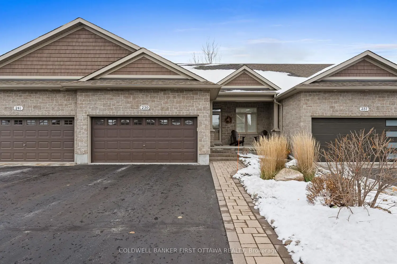 239 Royal Landing Gate