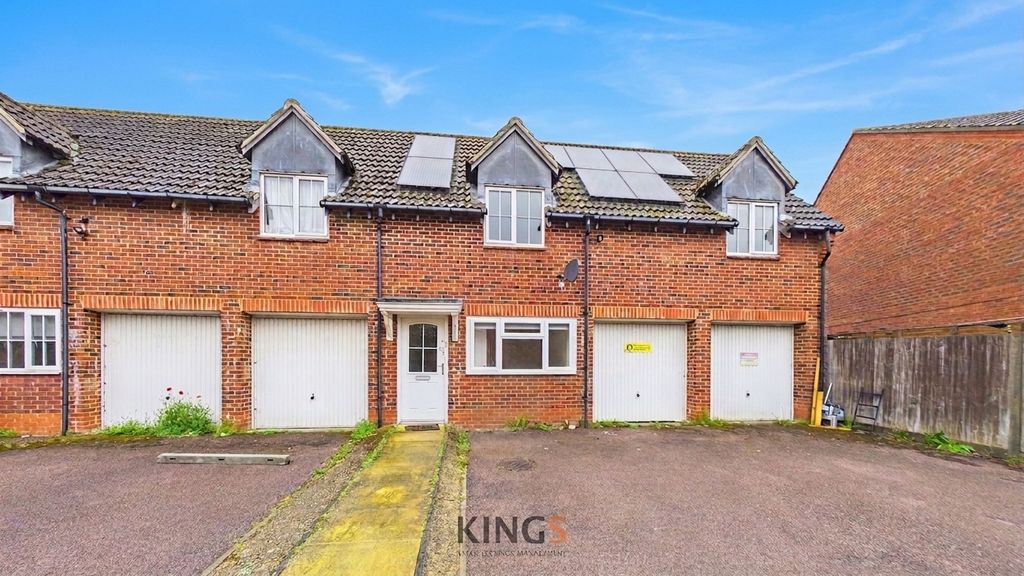 3 bed flat for saleTiger Moth Way, Hatfield AL10