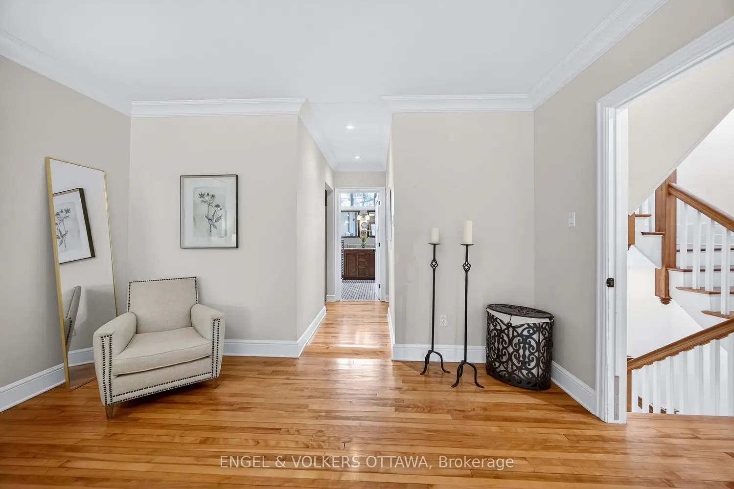 Additional image 9 of 498 Queen Elizabeth Drive