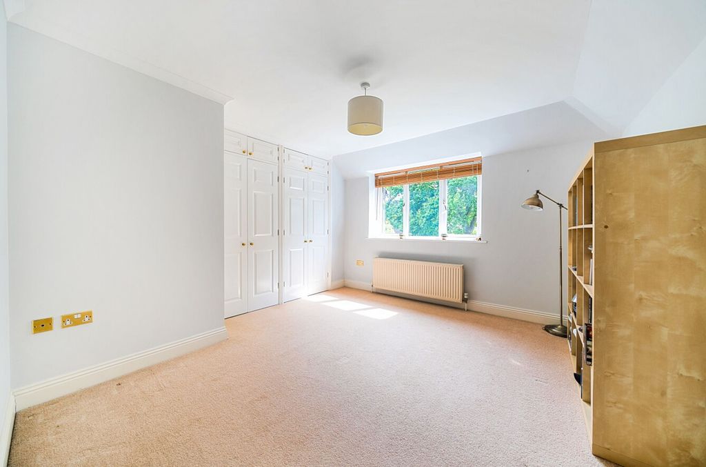 Additional image 16 of 4 bed detached house for salePembury Road, Havant PO9