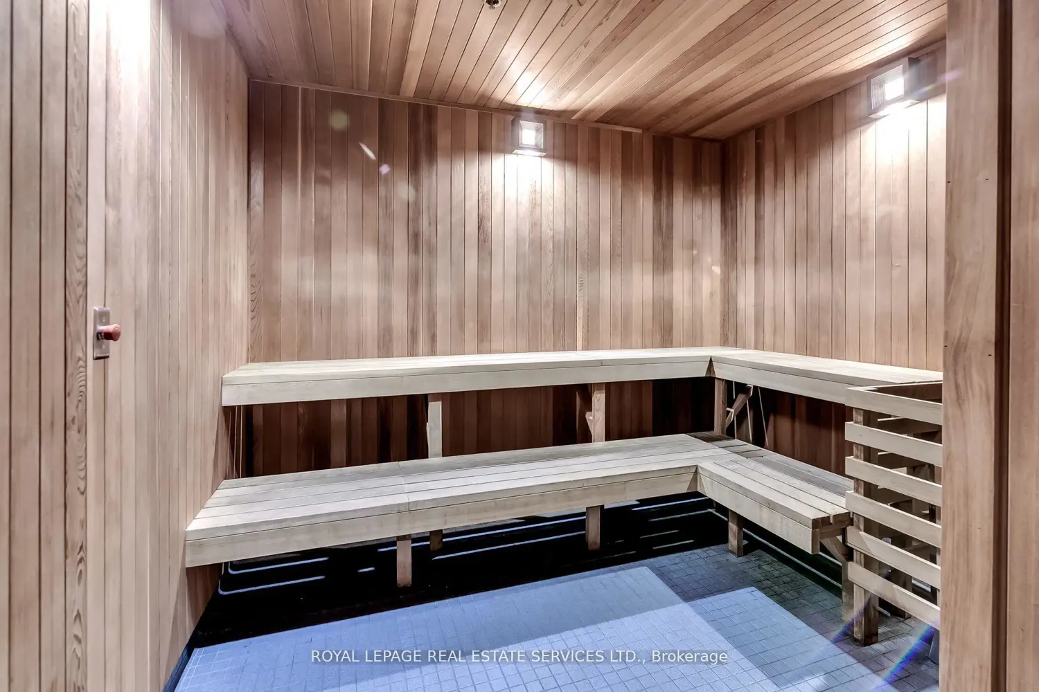 Additional image 12 of 501 St Clair Avenue 418