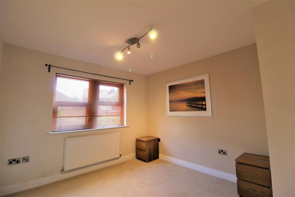 Additional image 11 of 1 bed flat for saleGarden Street, Huddersfield HD1