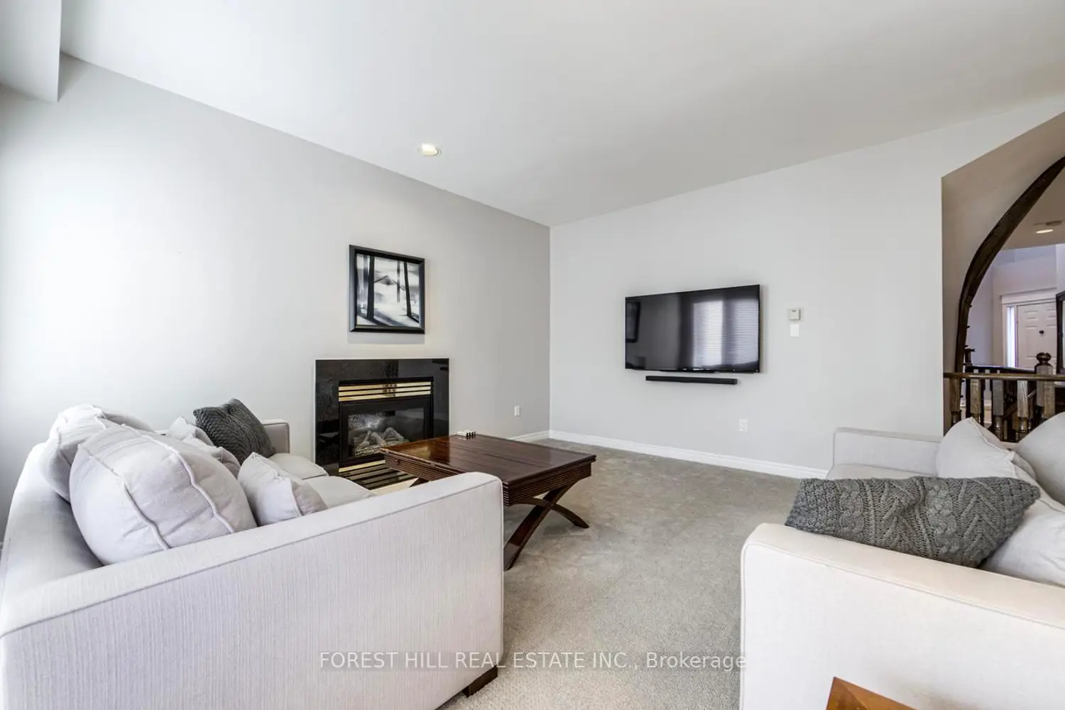 45 Cedar Springs Drive photo 5