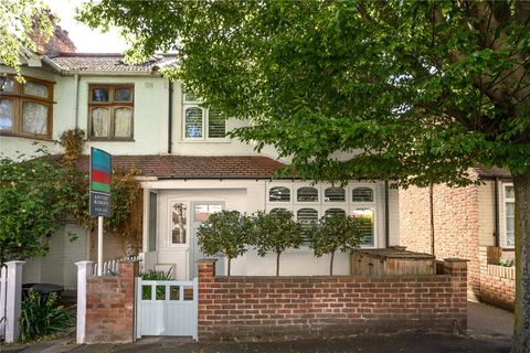 Ripley Gardens, East Sheen SW14