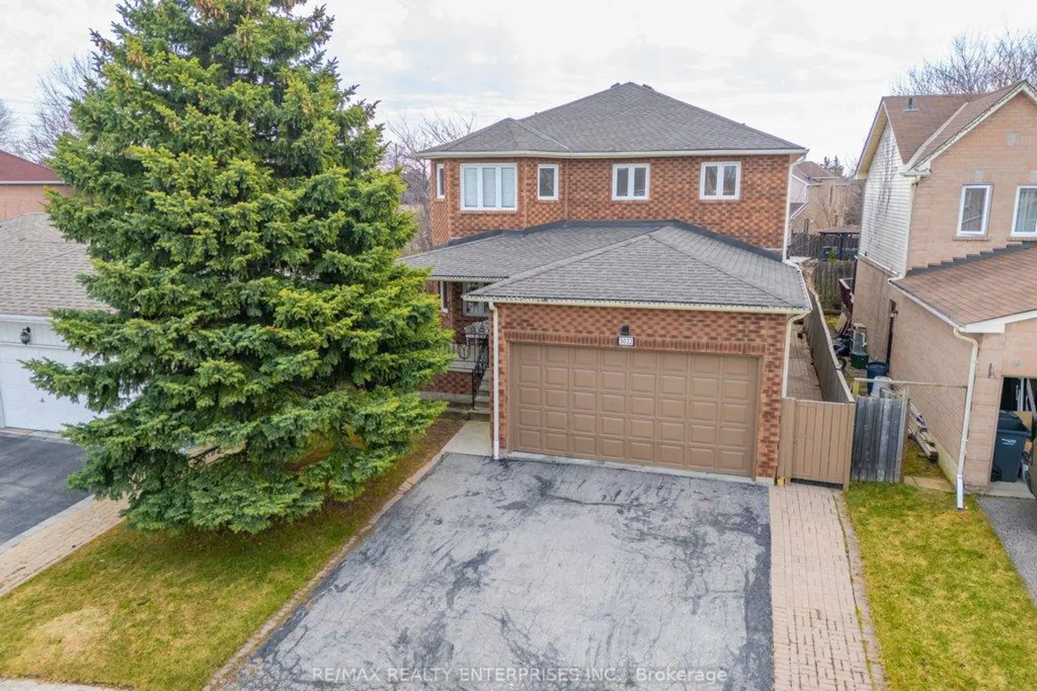 3022 Dalehurst Drive photo 2