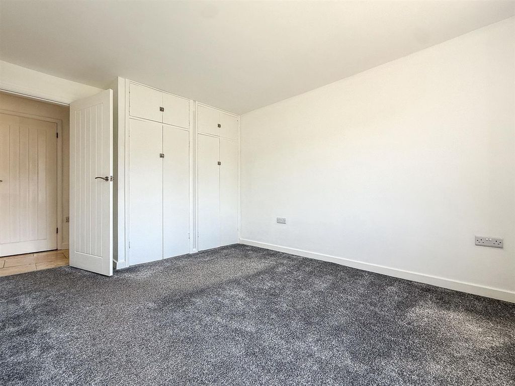 Additional image 7 of 1 bed flat for saleBlendworth Crescent, Havant PO9