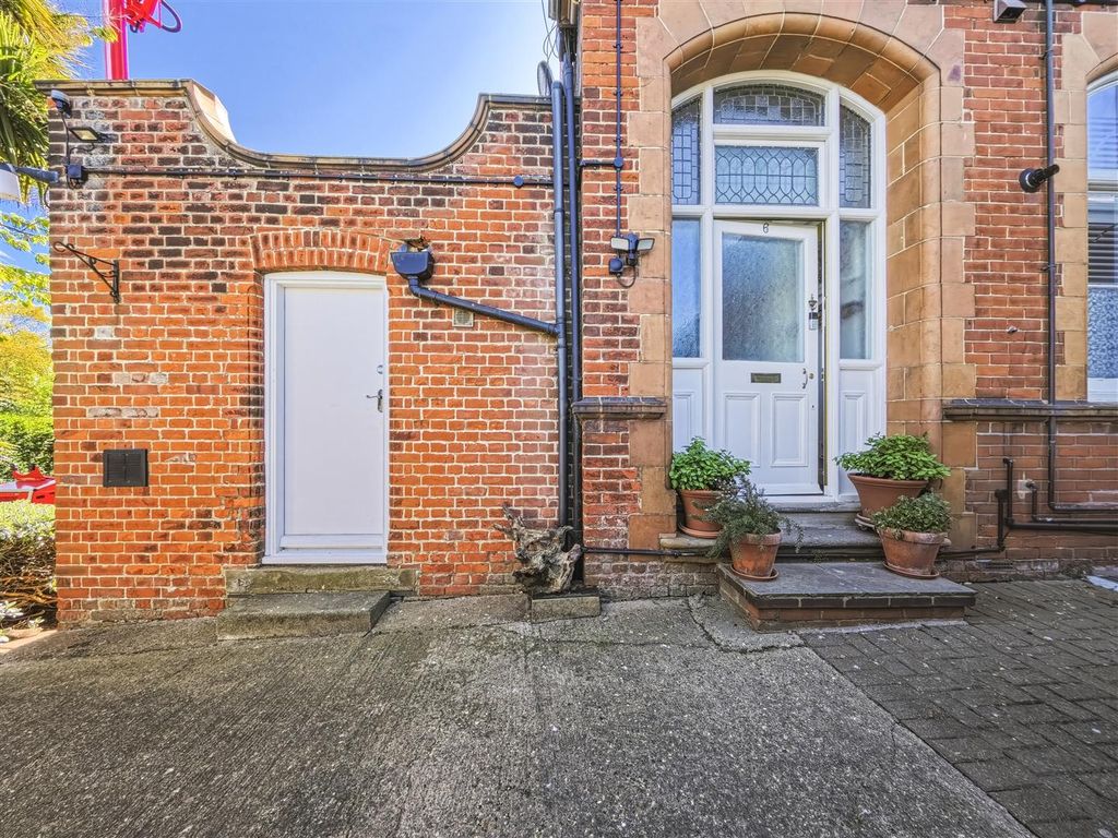 Additional image 11 of 2 bed flat for saleStation Road, Herne Bay CT6