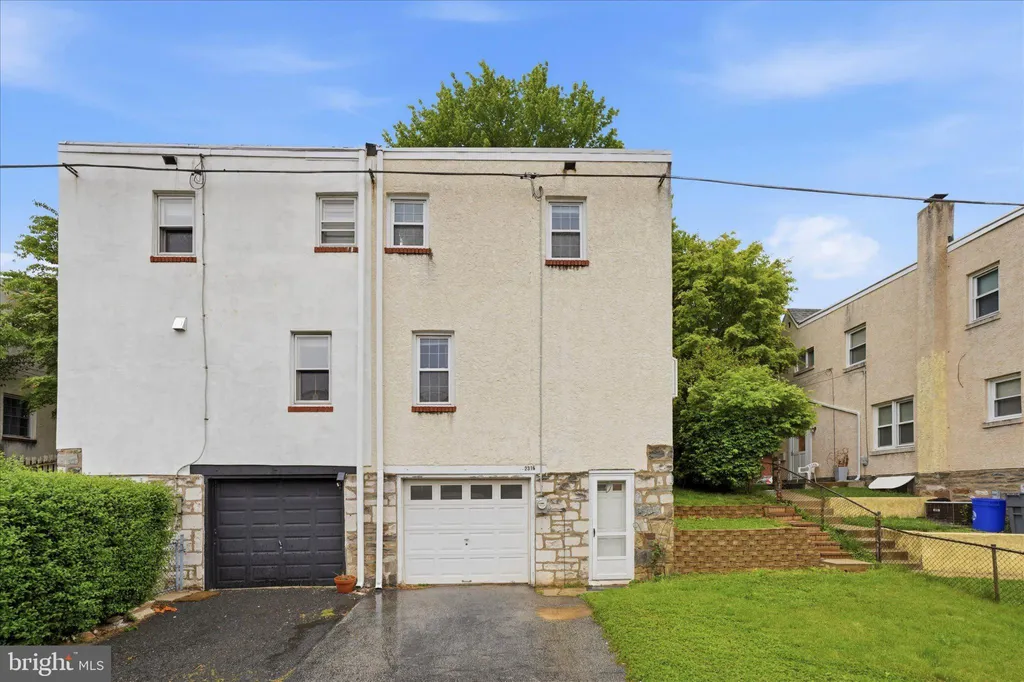 2316 Kenilworth Road, Ardmore, PA 19003