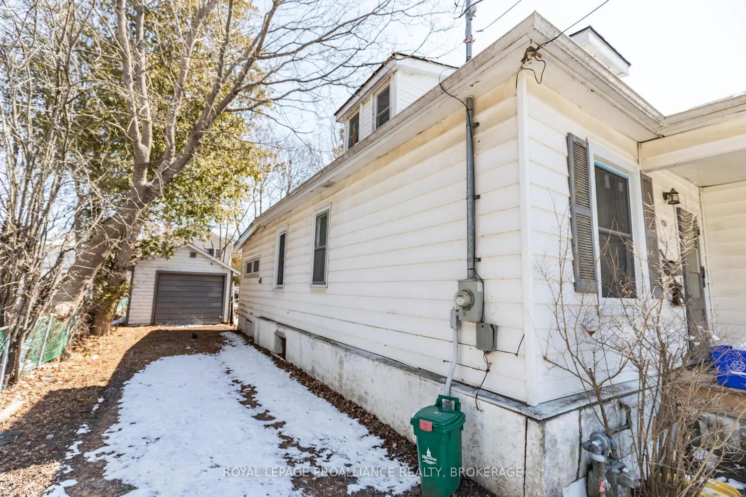 153 Macdonnell Street photo 5