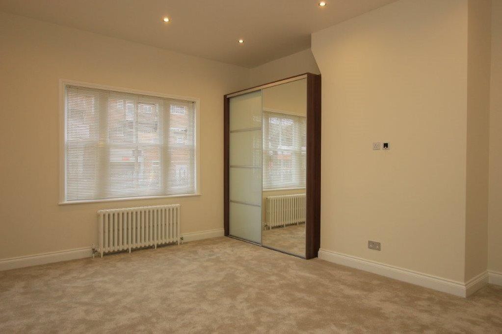 Additional image 9 of 3 bed flat for saleLeyton Road, Harpenden AL5