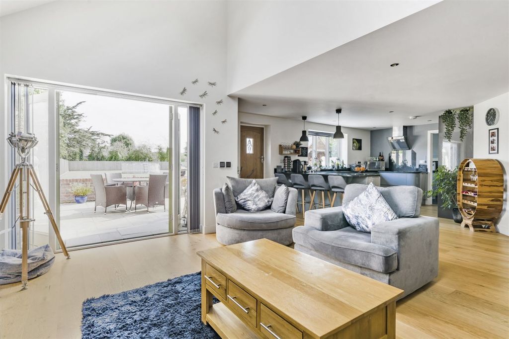 Additional image 2 of 4 bed detached house for saleCopse Lane, Hayling Island PO11