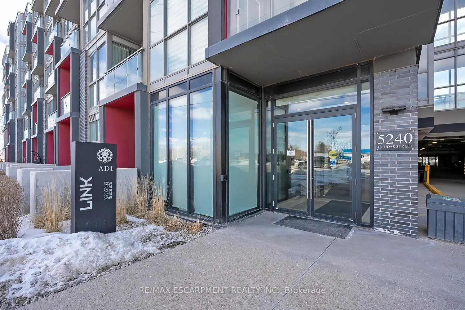 5240 Dundas Street 604 photo 2
