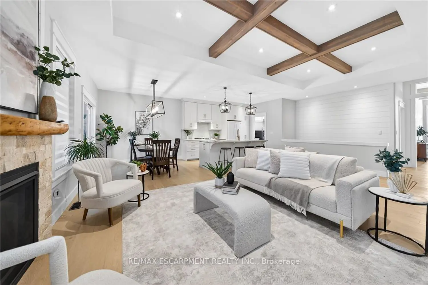 24 Craddock Boulevard 23 photo 4
