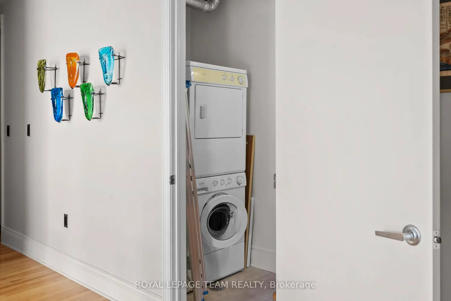 Additional image 17 of 260 Besserer Street 202