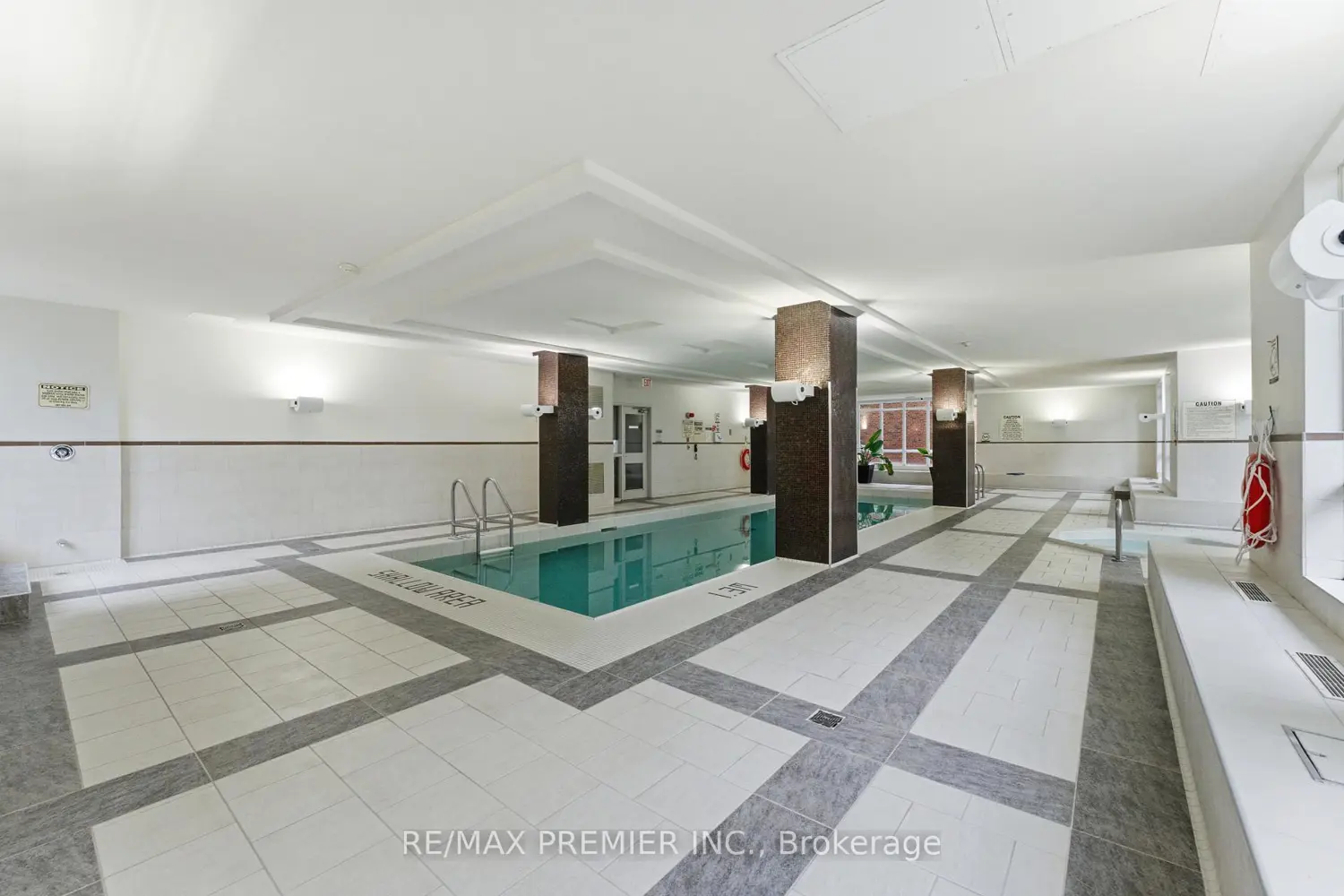 Additional image 16 of 212 Eglinton Avenue 307