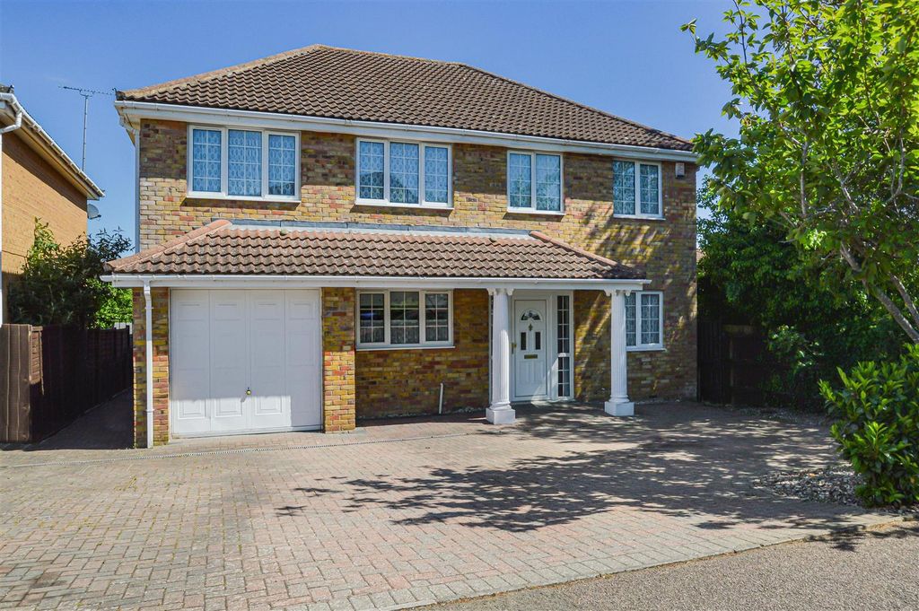 4 bed detached house for saleRowan Close, Haverhill CB9