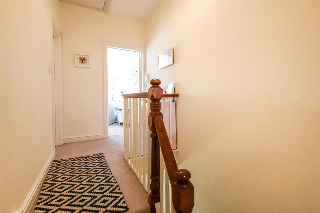 Additional image 13 of 2 bed maisonette for saleElms Road, Hook, Hampshire RG27