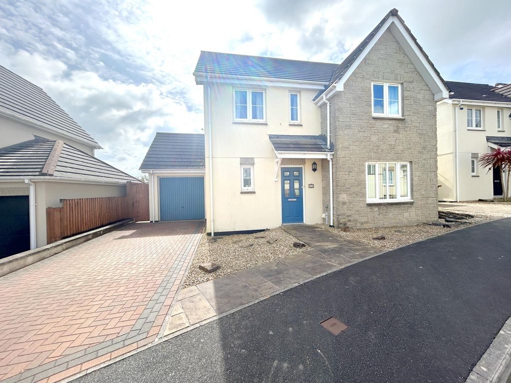 4 bed detached house for saleBosnoweth, Helston TR13