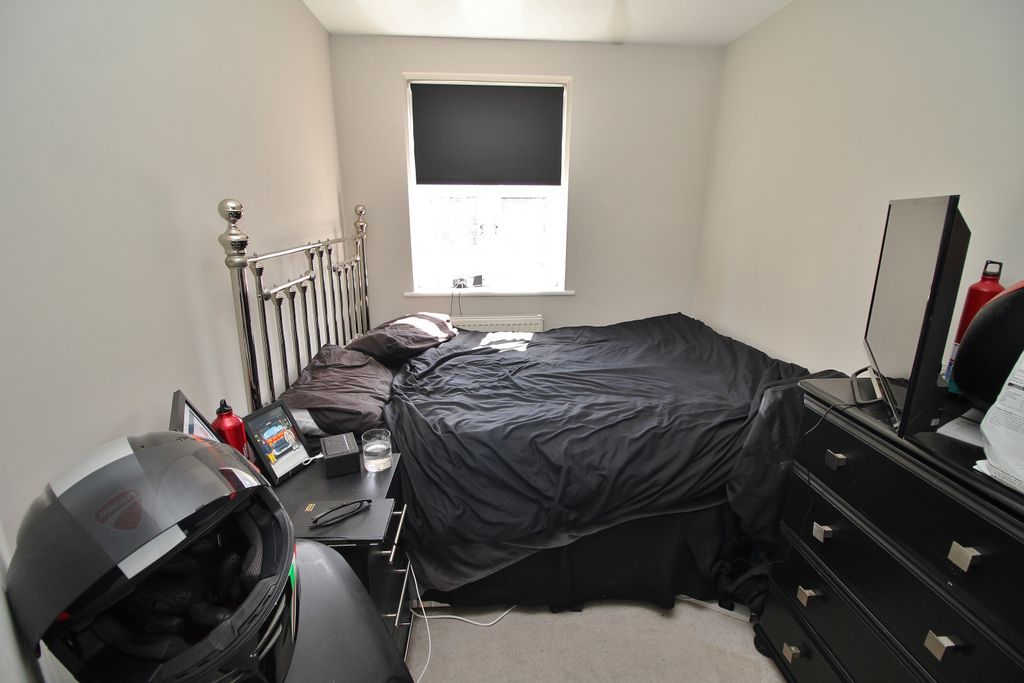 Additional image 8 of 2 bed flat for saleBrockhampton Lane, Havant PO9