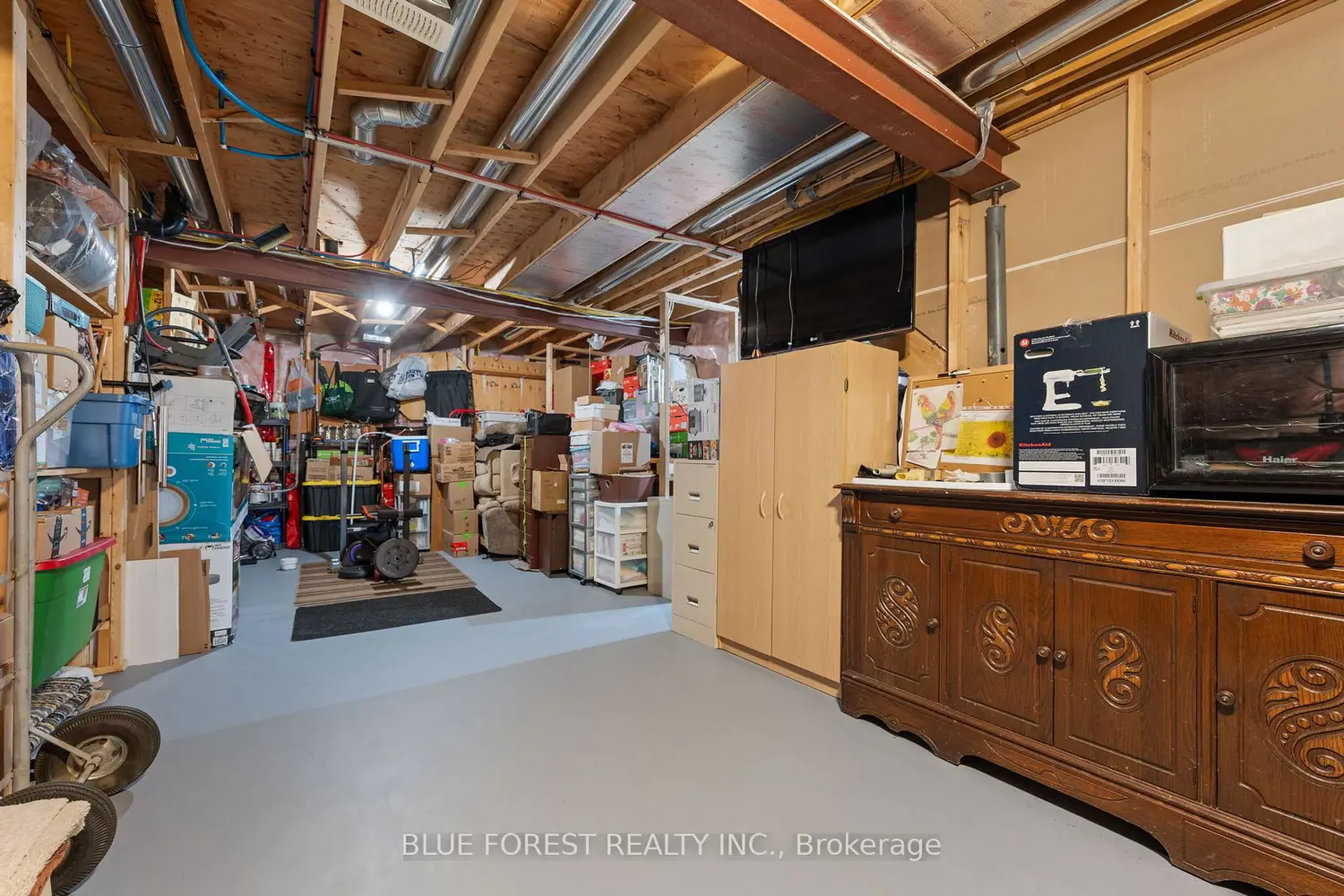 37 Upper Canada Drive photo 4