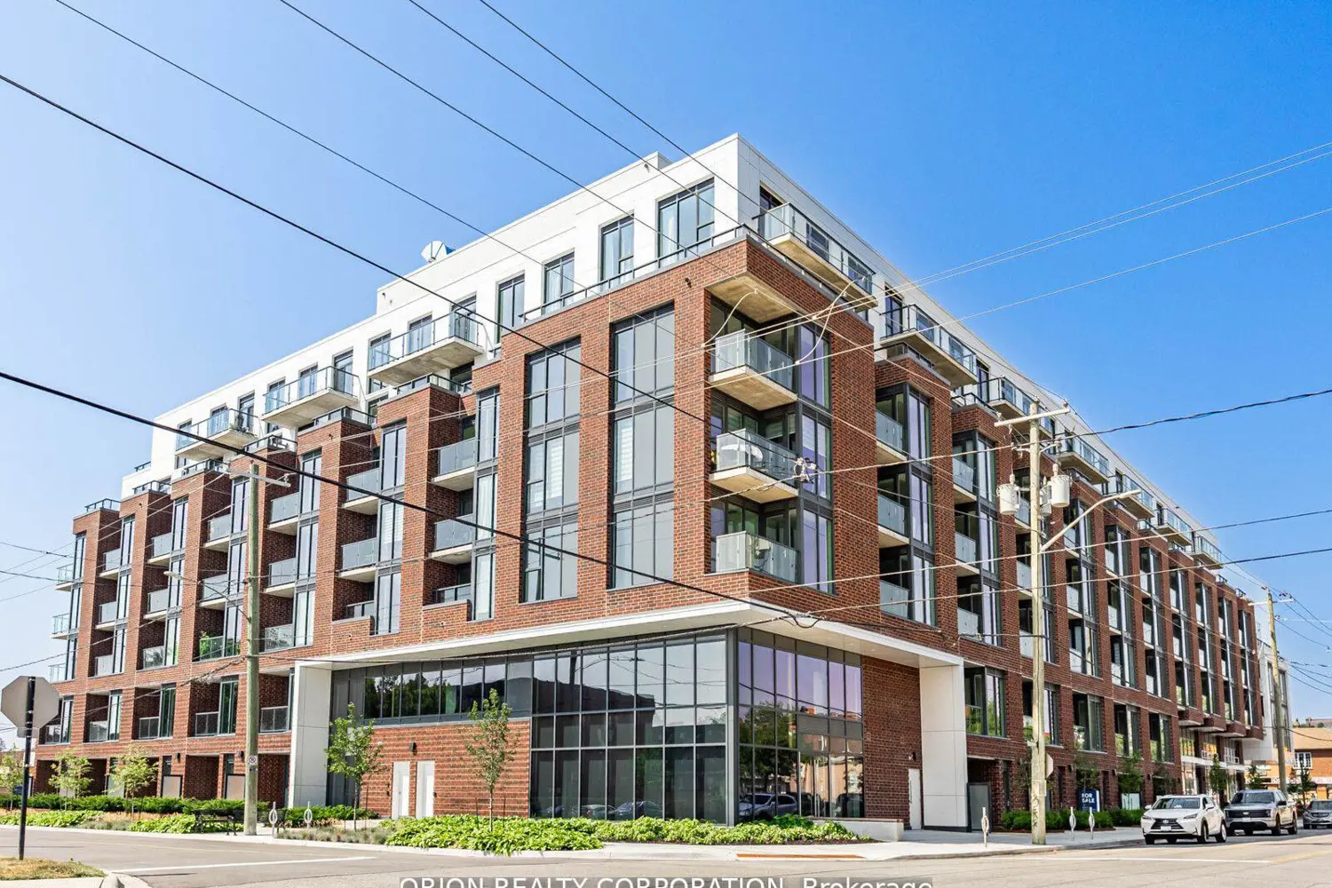 201 Brock Street 517