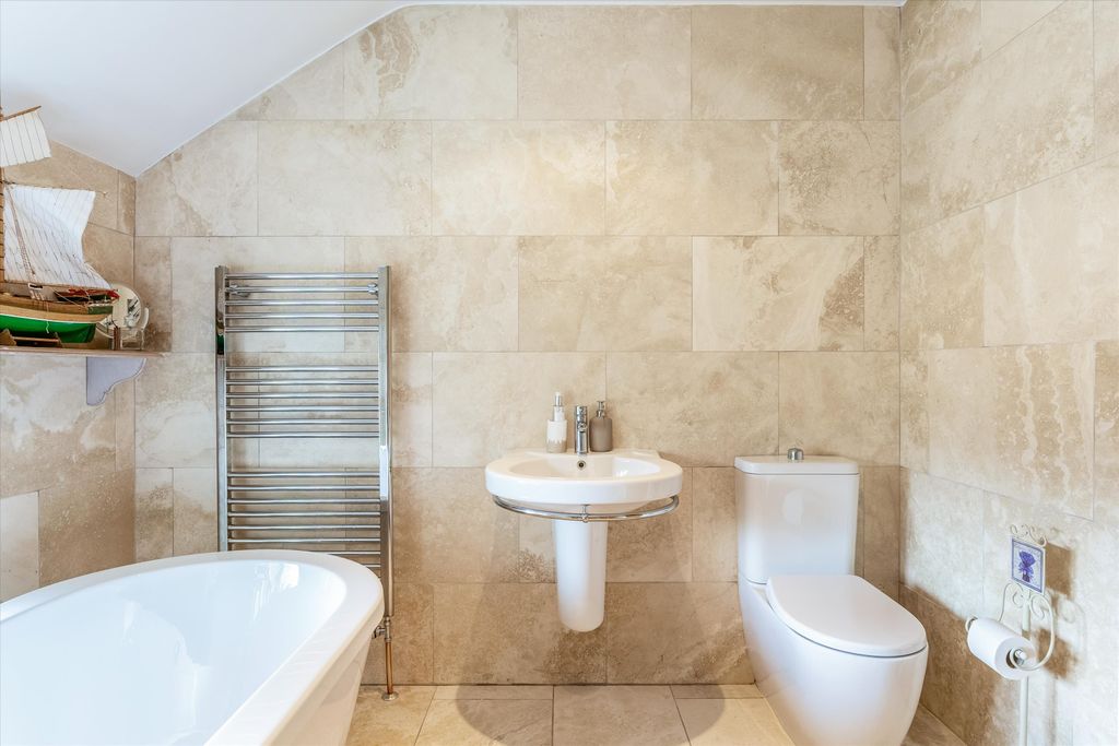 Additional image 15 of 4 bed detached house for saleWarwick Crescent, Harrogate, North Yorkshire HG2