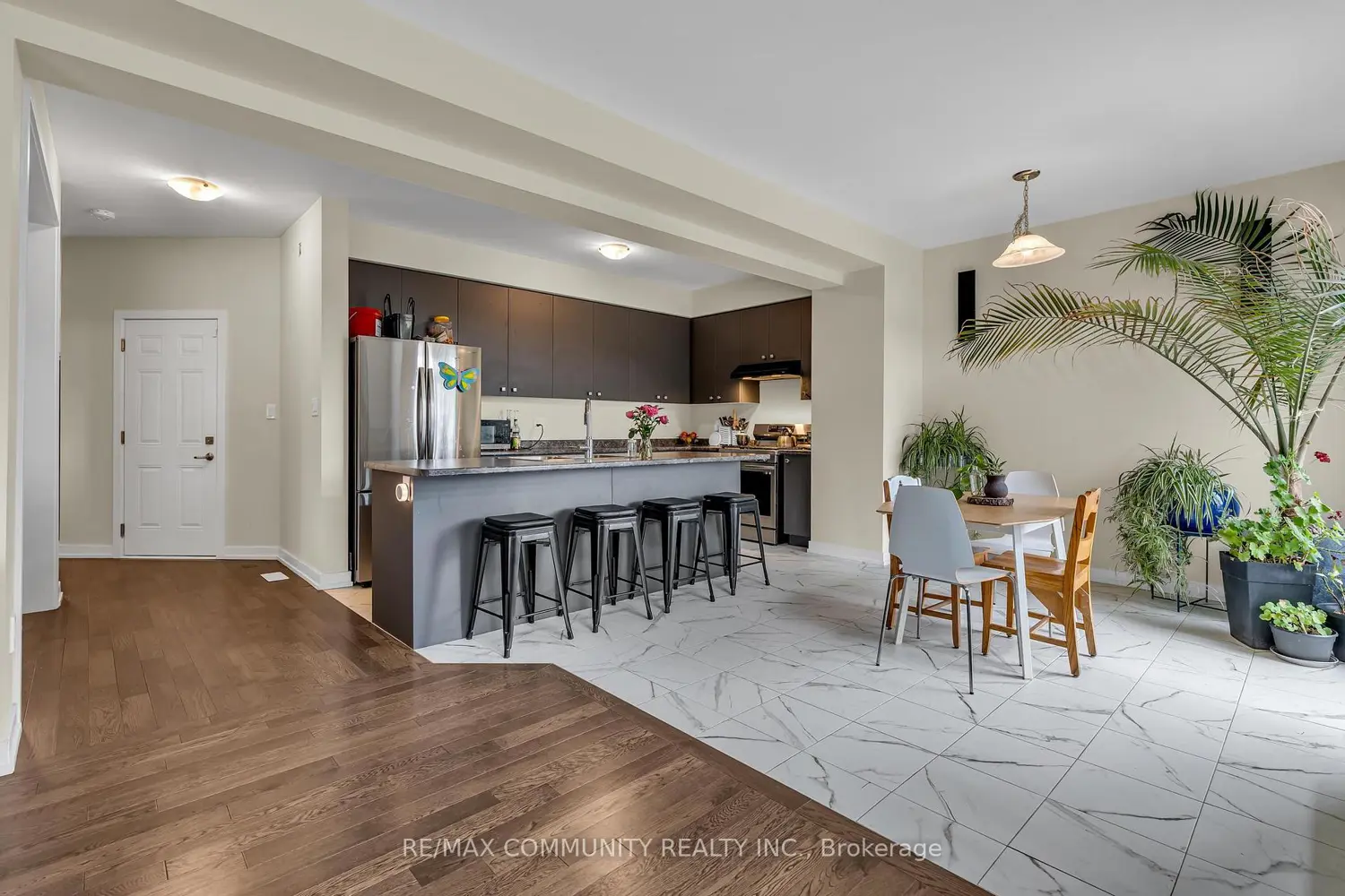 88 Sundin Drive photo 2