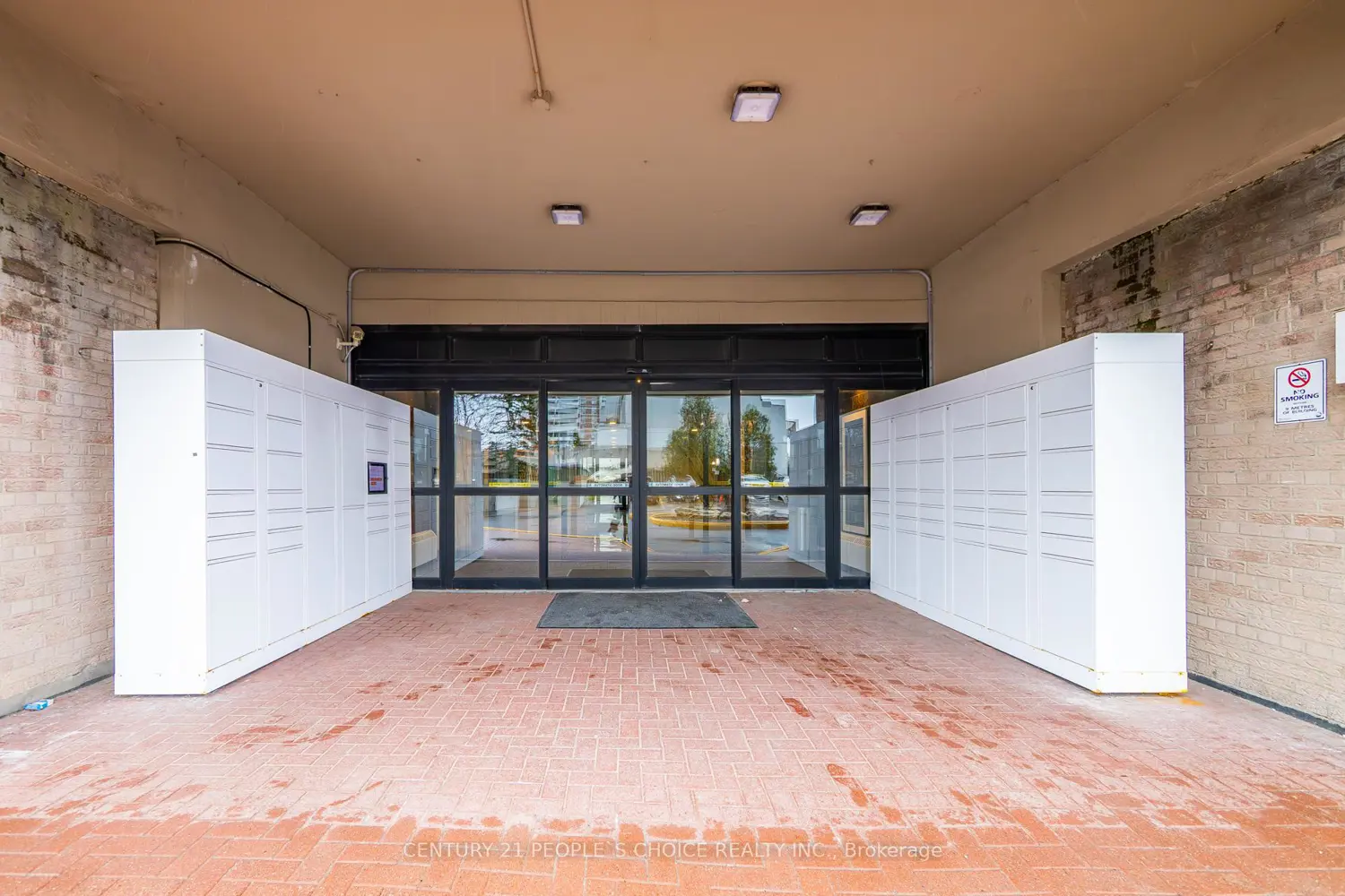3390 Weston Road 902