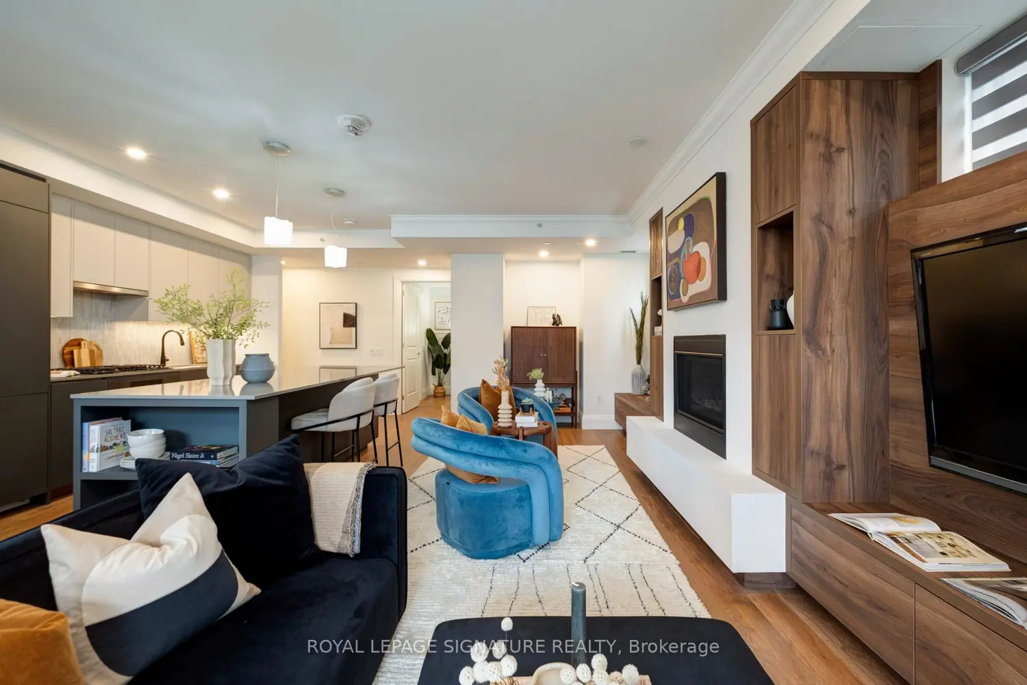 285 Avenue Road 303