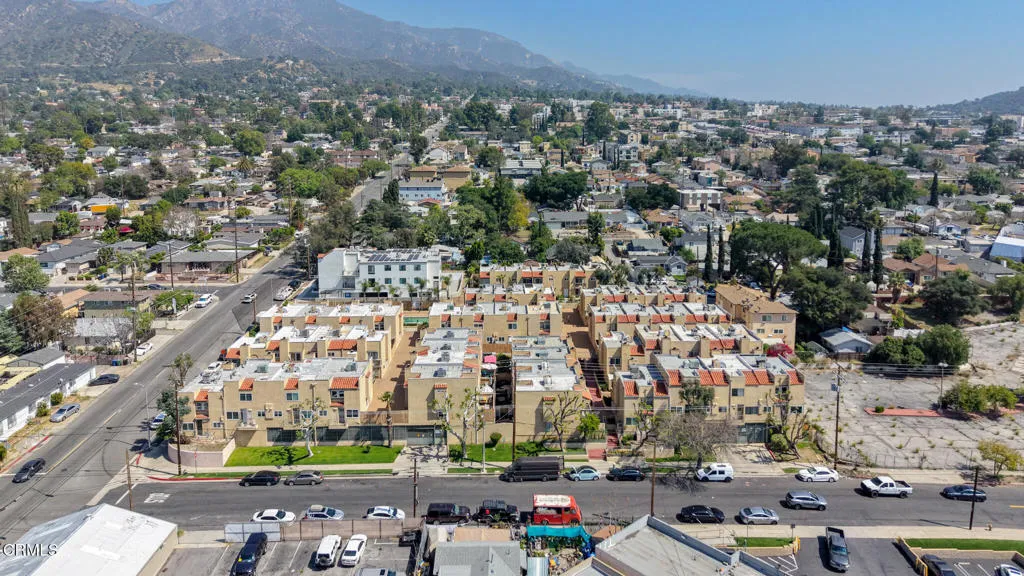 10260 Plainview Avenue Unit 12, Los Angeles, CA 91042