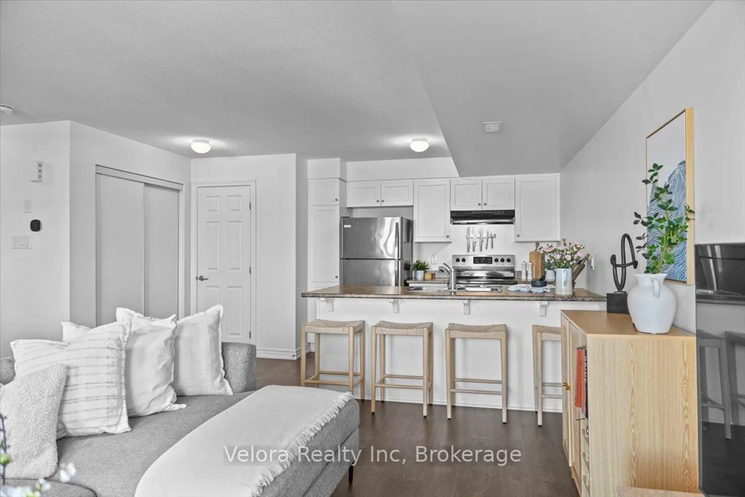 Additional image 9 of 78 Lyrid Private