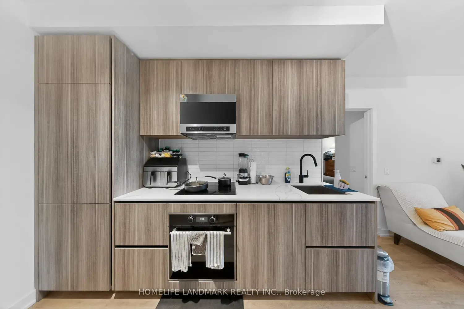 Additional image 7 of 127 Broadway Avenue 606