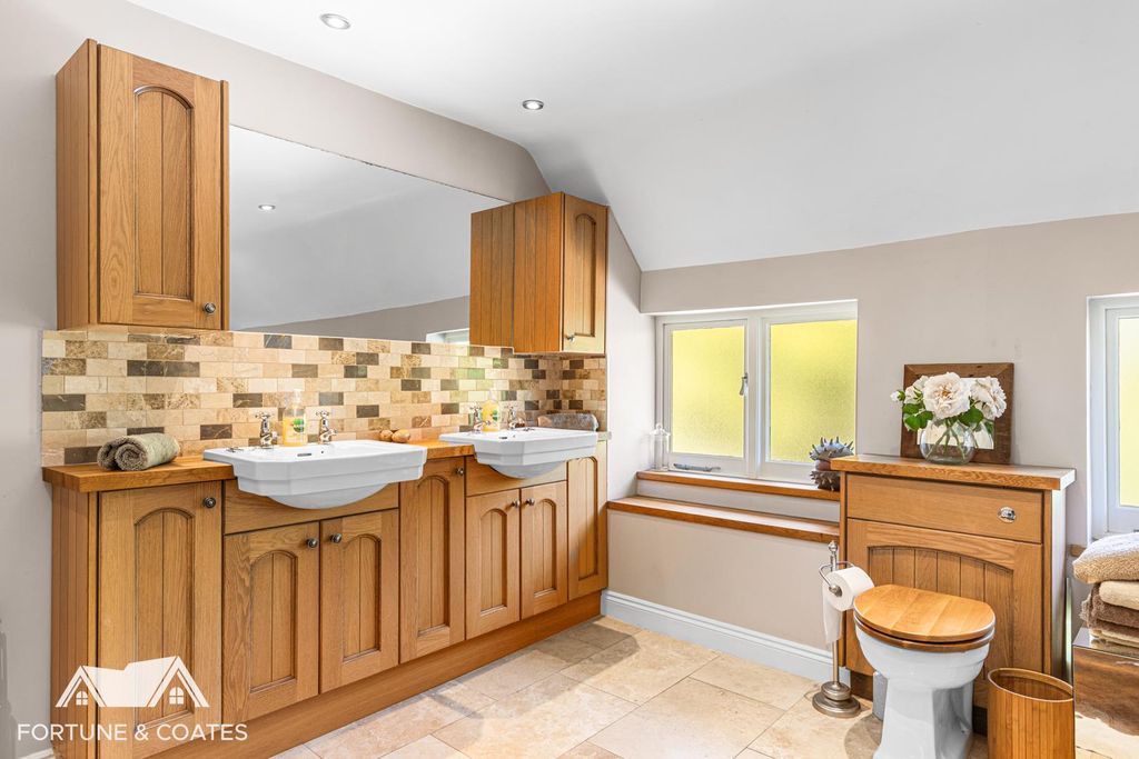 Additional image 31 of 4 bed detached house for saleRoydon Road, Harlow CM19