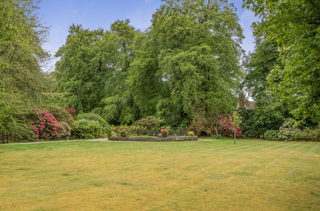 Additional image 3 of 2 bed flat for saleBeacon Crescent, Hindhead, Surrey GU26